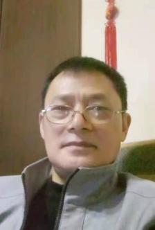 万白云.png